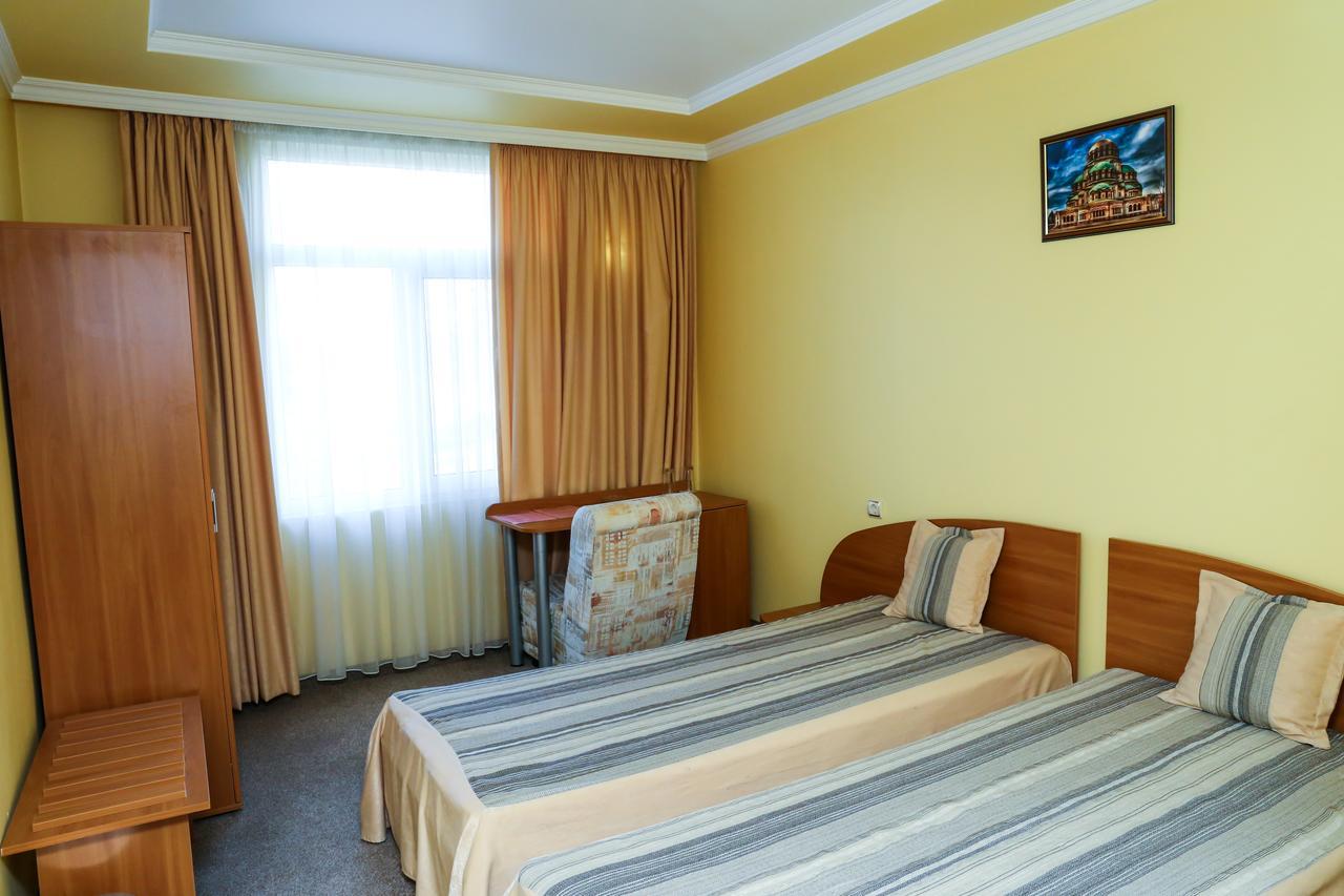 Hotel Bulgaria Кырджали Экстерьер фото